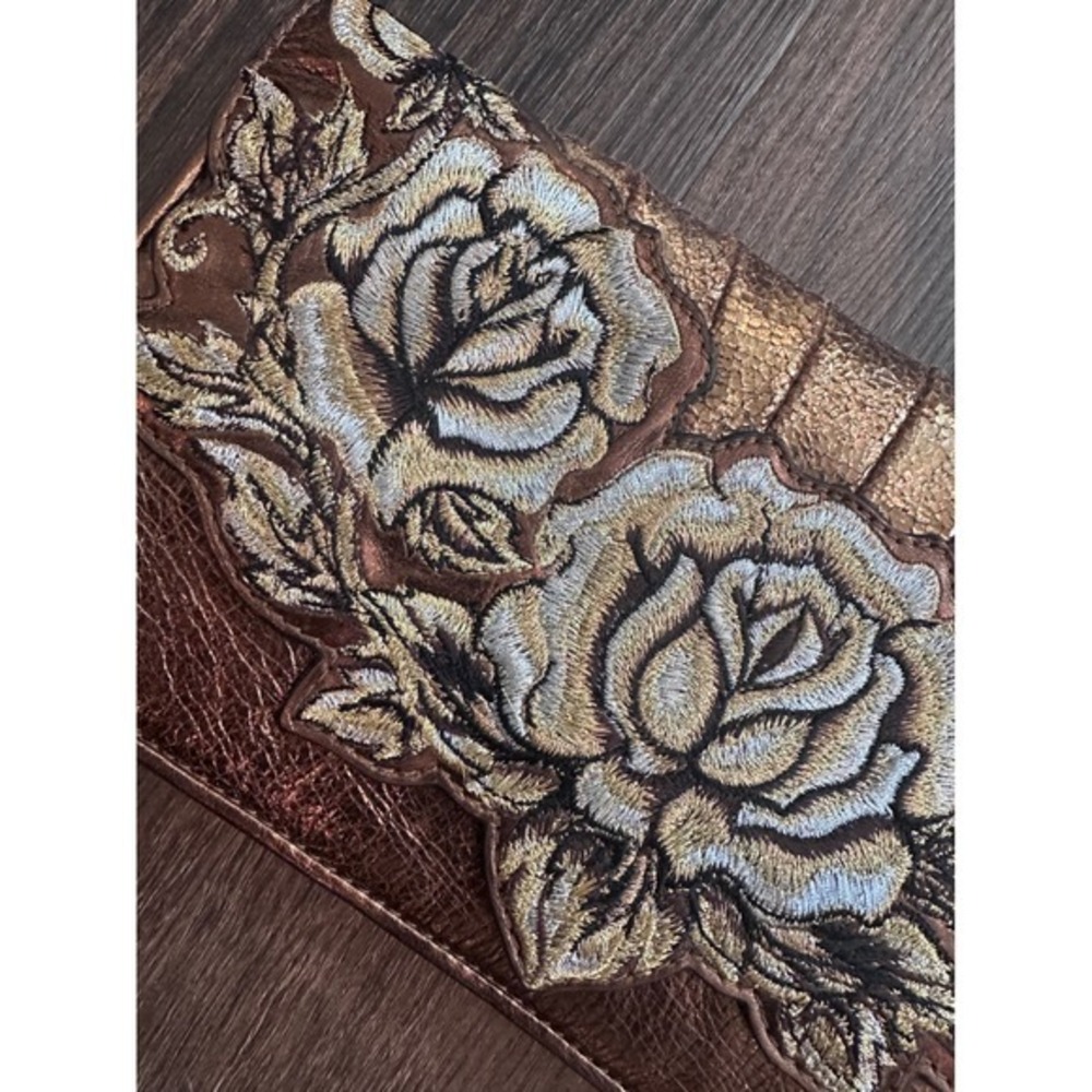 Isabella Fiore Bronze Metallic Leather Rose Embroidered Clutch Y2K Boho Floral